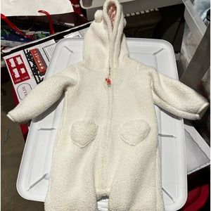 ☀️Carters fleece suit
